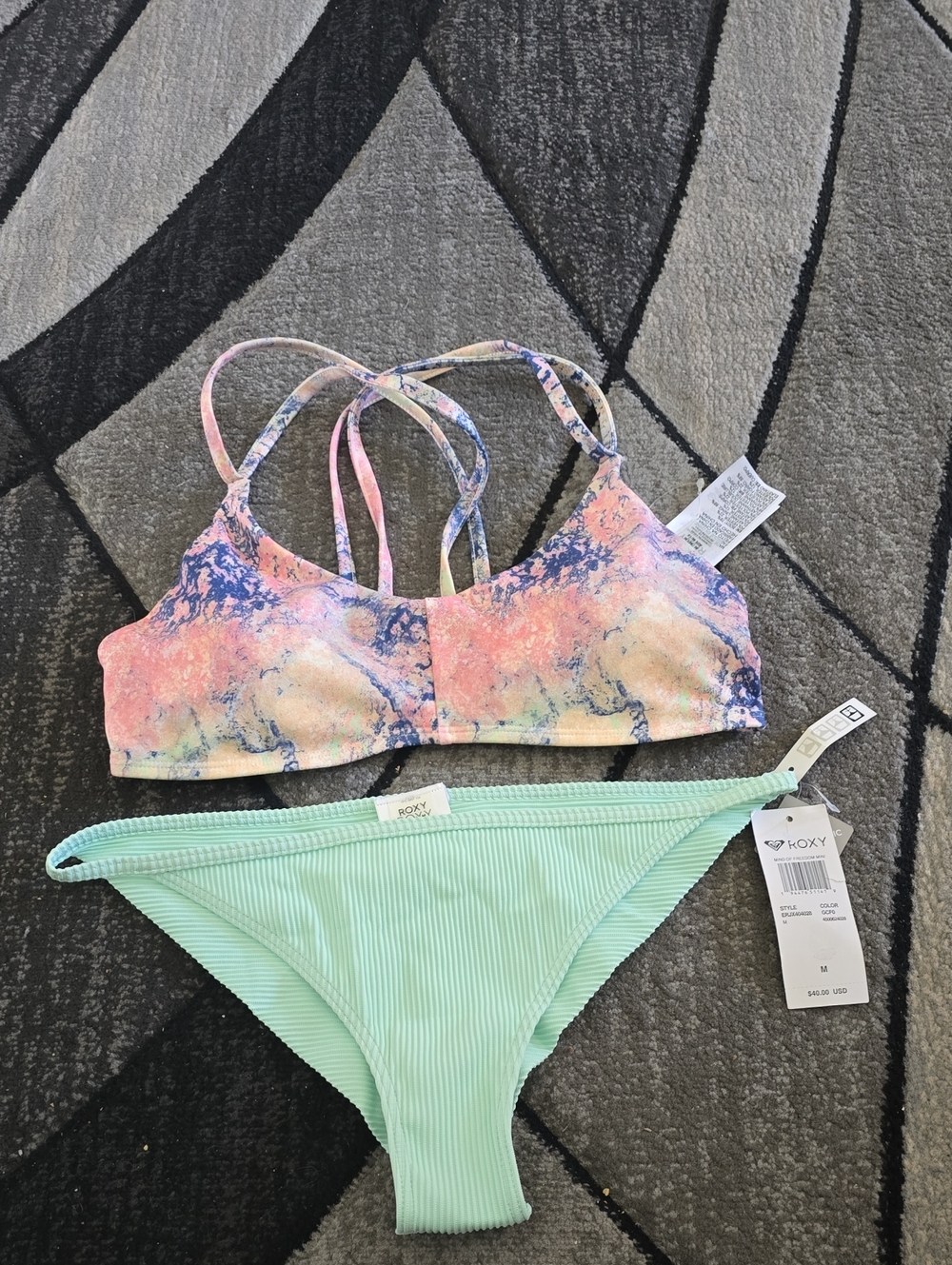 Roxy Pastel Tie-Dye Bikini Top with Mint Ribbed Bottom Sz Med - Picture 2 of 6